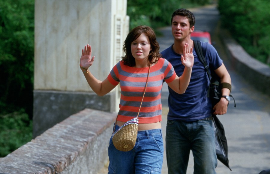 http://www.cswap.com/2004/Chasing_Liberty/still/11.jpg
